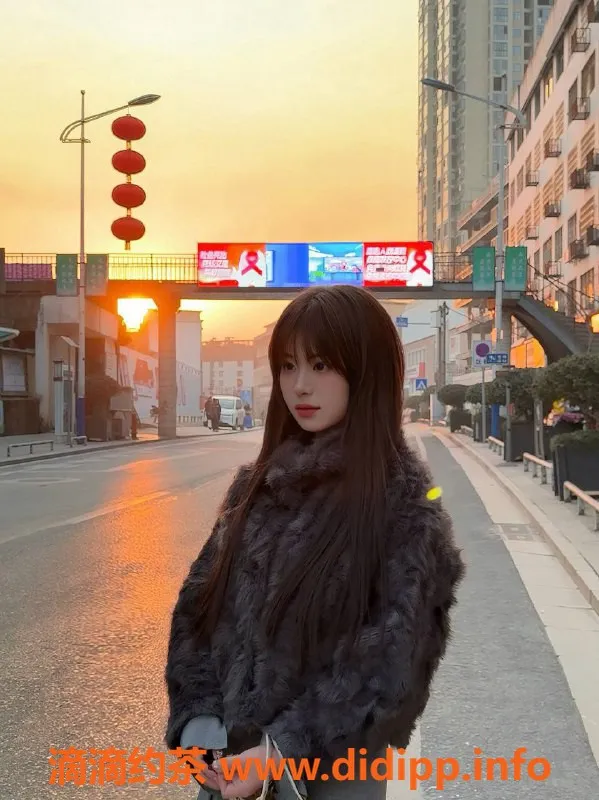 广州楼凤资源信息,白云嘉嘉，大胸美媚，700元一次服务