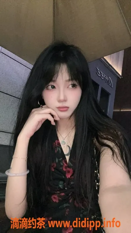 广州楼凤-天河嫩妹肉肉，7P鸳鸯浴体验等你来尝试