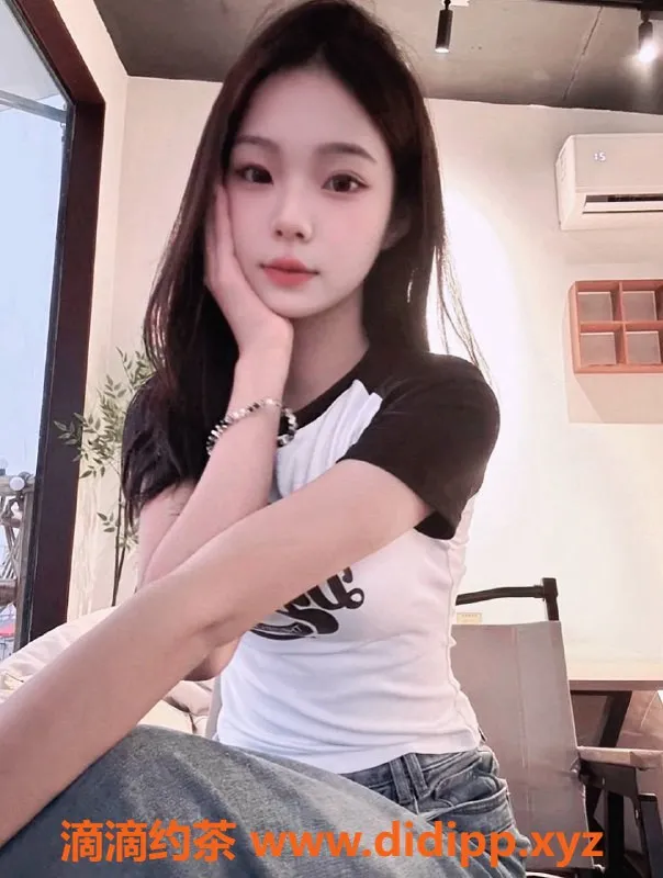 杭州楼凤-拱墅区悦悦，大长腿嫩妹，900元起