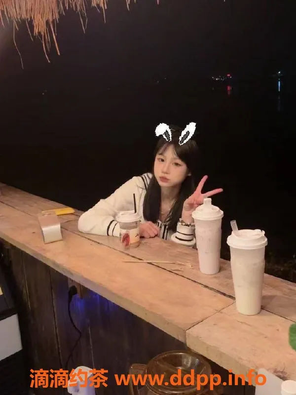 深圳楼凤-福田软软，18岁163CM，45kg超赞服务