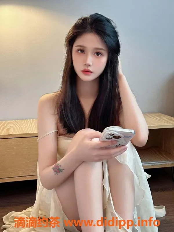 深圳楼凤-龙华佳佳，1200元绝佳服务体验