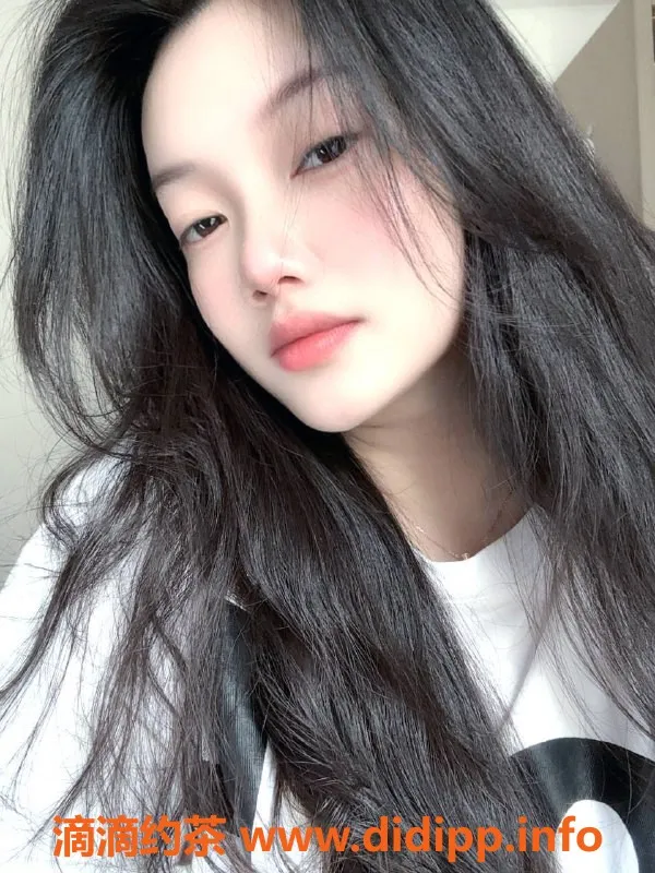 广州楼凤-天河嫩妹李嘉欣，600元服务，视频验证