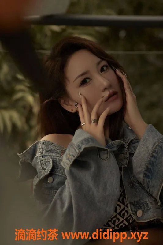 广州楼凤-天河御姐依依，700元火热上线！