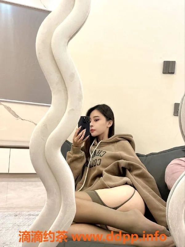 杭州spa会所-萧山区美少女丢丢，22岁165cm，1200元体验私密服务