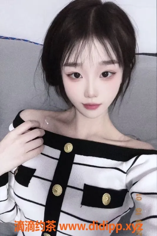 广州楼凤资源信息,荔湾嫩妹灵儿，双飞鸳鸯浴17PP上门服务