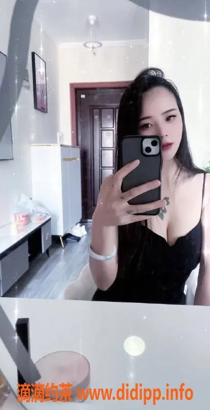 西安楼凤-雁塔区依楠，160高24岁，5p享受多重服务