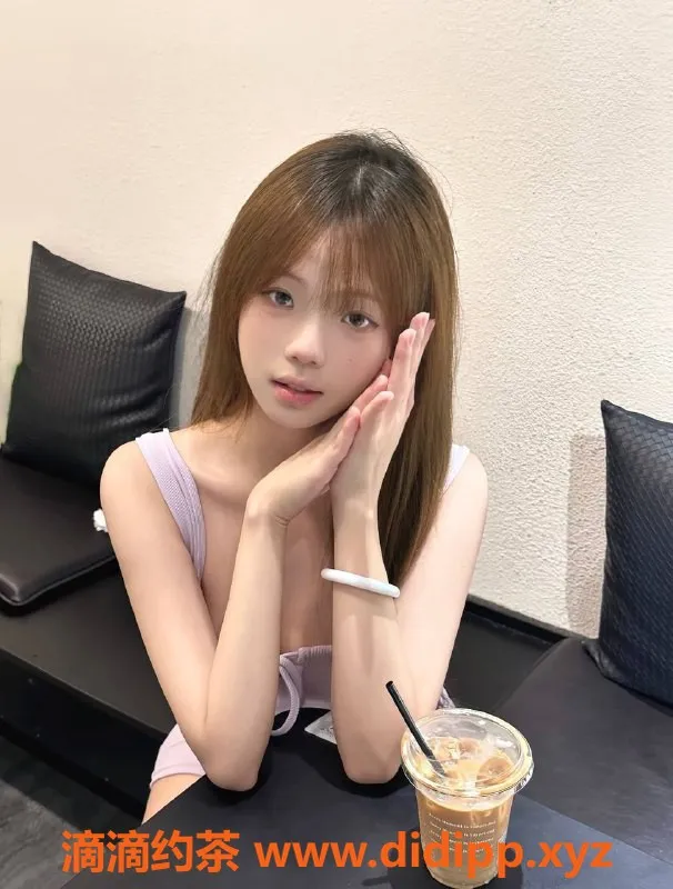 重庆楼凤资源信息,大坪可儿，161cm C32，20岁，服务热情