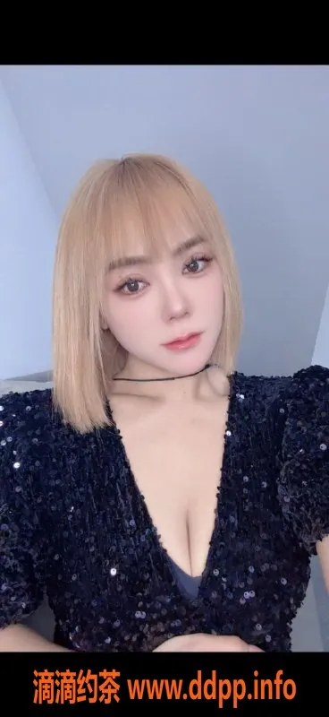 西安楼凤-未央区思雯，166cm/105斤，26岁口交制服服务