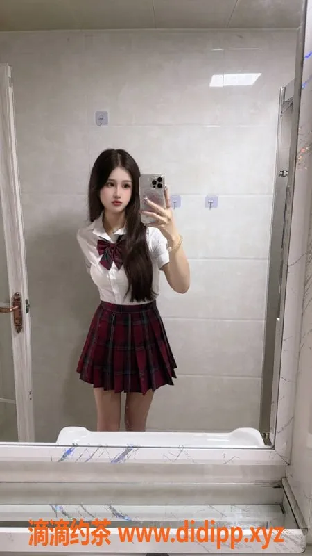 广州楼凤-金沙洲嫩妹芊芊，8P舌吻鸳鸯浴等你体验