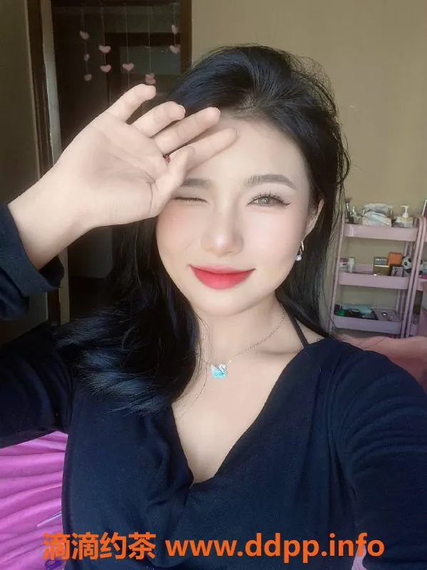 广州楼凤-金沙洲嫩妹叶思思，火辣舌吻，8P等你体验！