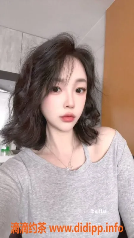 西安楼凤-未央区安妮，身高164cm，专业按摩服务