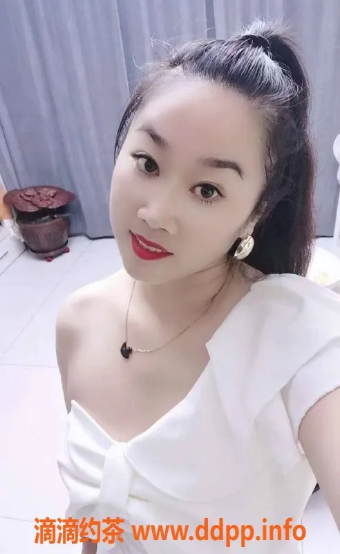 福州楼凤-福州鼓楼少妇啵啵，调情配合度高