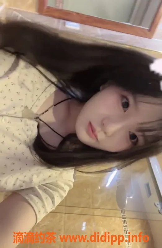 广州楼凤-天河盈盈，600元嫩妹服务，精彩无限！