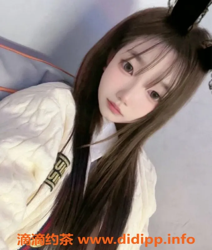 杭州楼凤-拱墅区小艺，嫩妹舌吻，900元起！