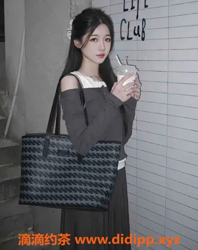 广州楼凤资源信息,广佛嫩妹外卖服务，最低价格保证