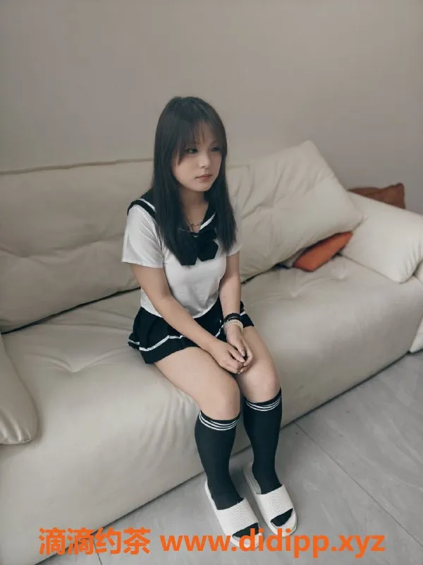 成都楼凤-成华区18岁小乖妹，身高1.6米，B+奶，服务态度佳