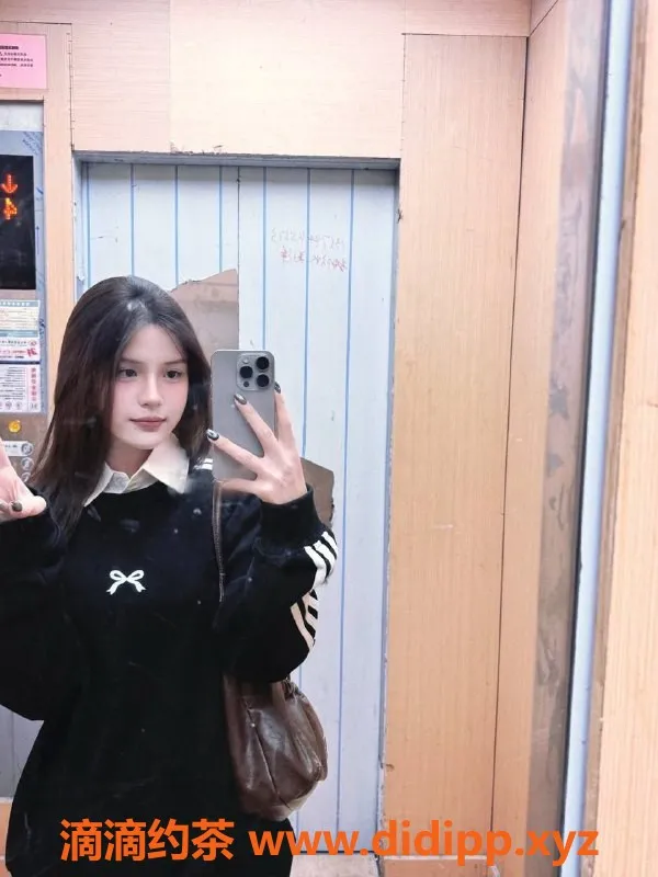 广州楼凤资源信息,天河嫩妹甘薇微，夜课7P大胸服务