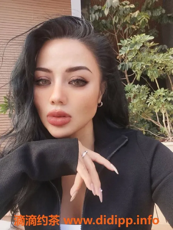 深圳楼凤-宝安区卡西26岁女友般服务，700元起