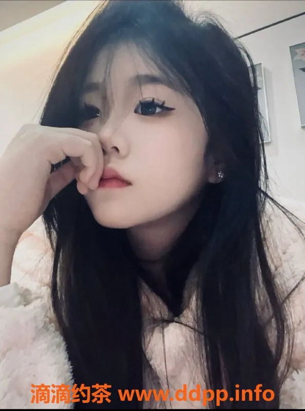 长沙楼凤资源信息,岳麓区18岁佳莉，身高165，100斤，600元起服务