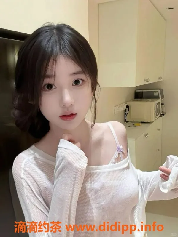 广州楼凤-佛山19岁大学生曦瑶，167cm超值服务