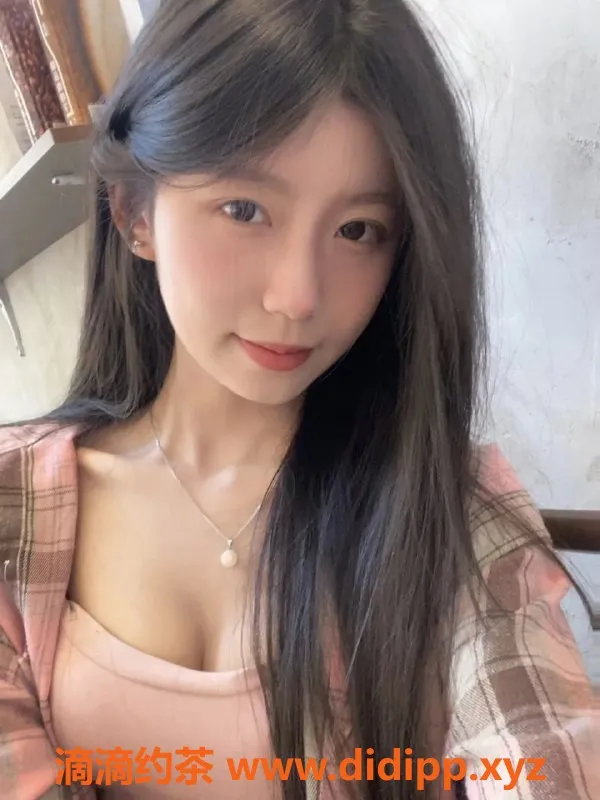 广州楼凤资源信息,广州白云区新人学妹雨嫣，身高166，茶水费600起