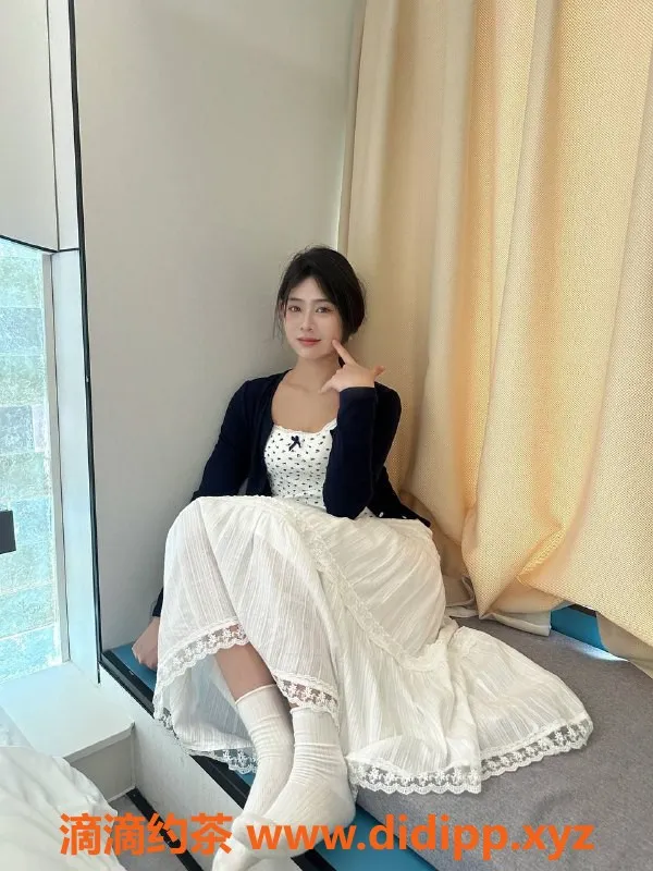 广州楼凤资源信息,佛山金沙洲晴宝老师，800起蛇吻服务