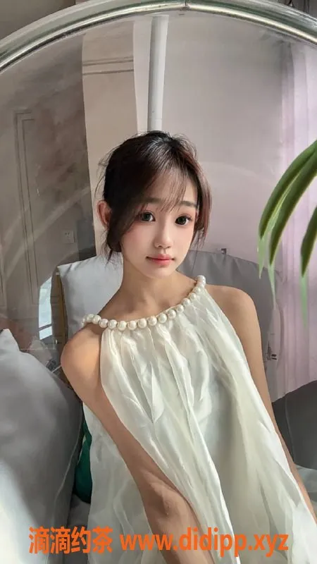 广州楼凤-金沙州嫩妹夏可儿，价格700p，舌吻69p服务