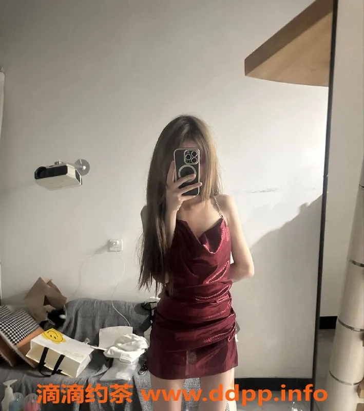 长沙楼凤-芙蓉区夕颜，18岁身高165cm，40斤高颜值服务