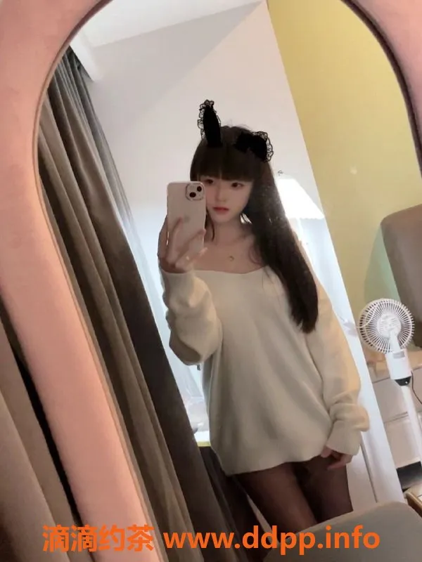 广州楼凤-天河19岁清纯小学妹，163cm 36D，700元起