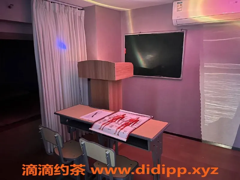 广州楼凤-海珠SM女团，888元超值体验！