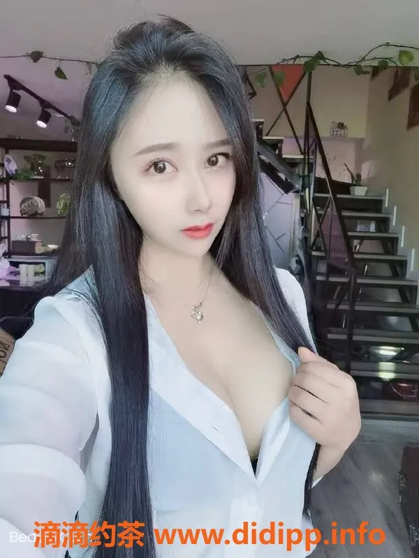 广州楼凤-黄埔聚财鲍鱼，御姐大胸，7P等你来尝试！