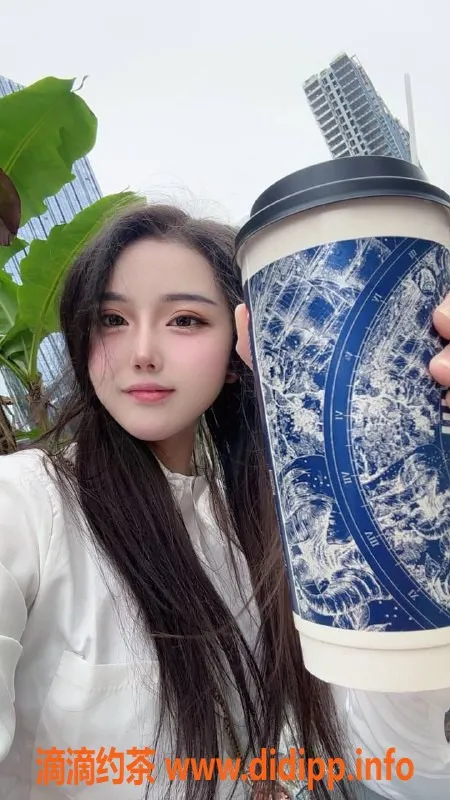 成都楼凤-武侯区夏七七，160高45轻熟女，服务价600元