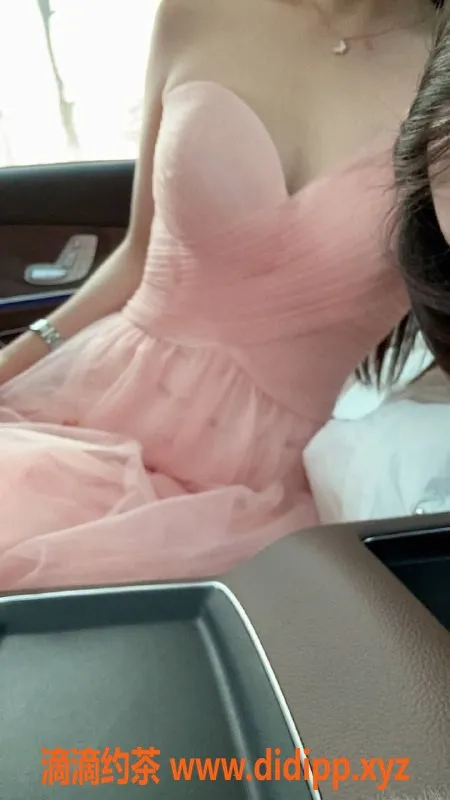 成都楼凤-高新区红牌御姐“言”，7p特惠服务体验等你来！