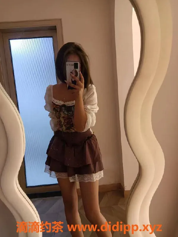 长沙楼凤-雨花区月月21岁，身高162，B+胸围，服务超值！