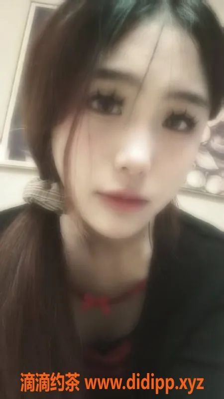 成都楼凤-成华区19岁173大长腿文文，女友感服务不容错过！