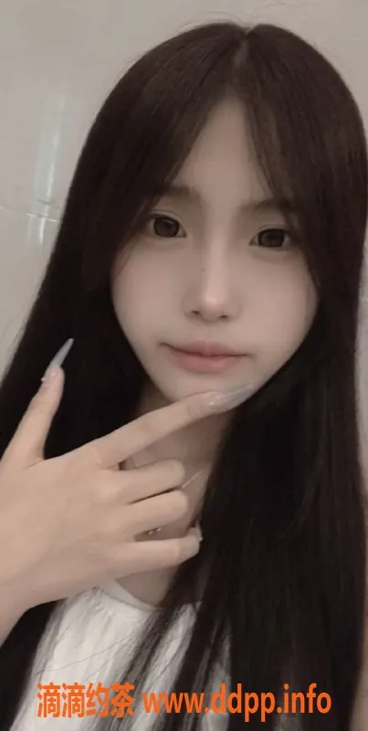 成都楼凤资源信息,成华区19岁173大长腿文文，女友感服务不容错过！