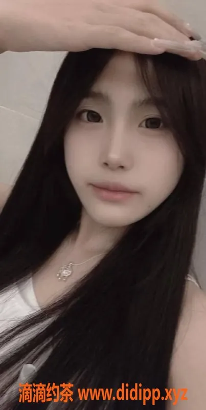 成都楼凤-成华区19岁173大长腿文文，女友感服务不容错过！