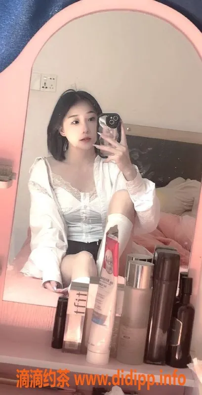 广州楼凤-白云小雪，视频验证，600元一次服务