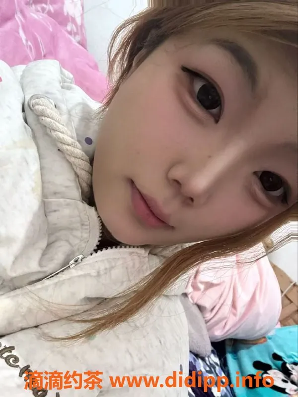 成都楼凤-成华区可爱妮妮，18岁161cm，甜美服务体验！