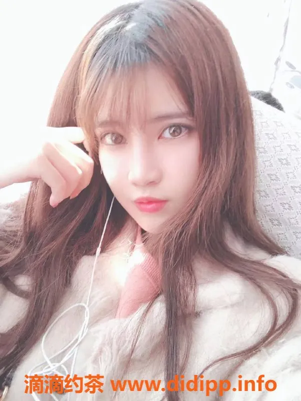 杭州楼凤-拱墅香乐乐，800元享巨乳舌吻服务