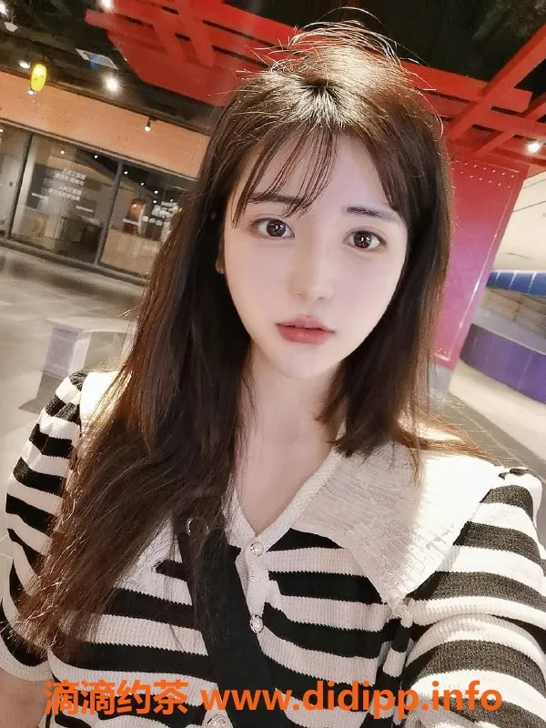 深圳楼凤-龙华依依：1300元体验，全面服务等你来