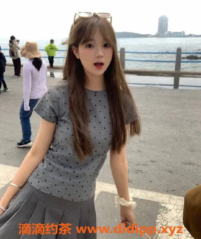 广州楼凤-天河呆小萌，服务优质，费用700起