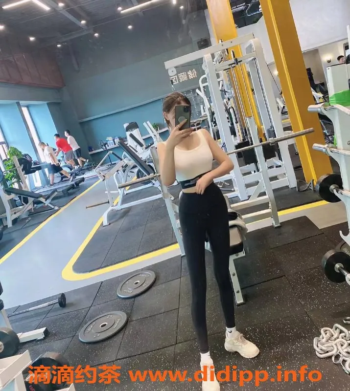 深圳楼凤-福田娜娜，168高水晶般的23岁美丽女孩