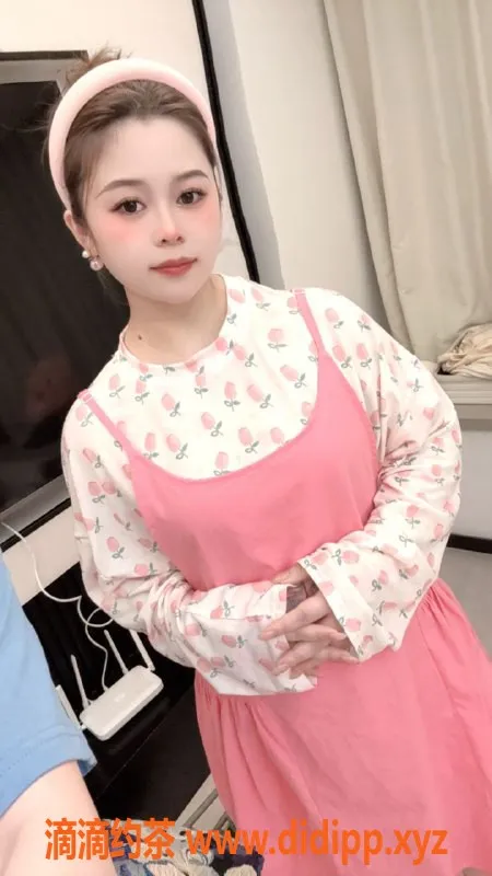 杭州楼凤-上城乐珺：700元一小时，享受舌吻与69互舔