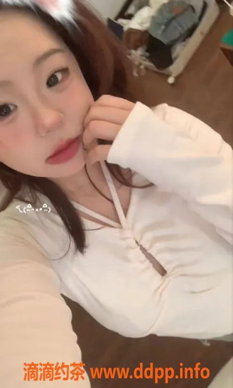 广州楼凤-番禺七月嫩妹500元，视频验证可靠