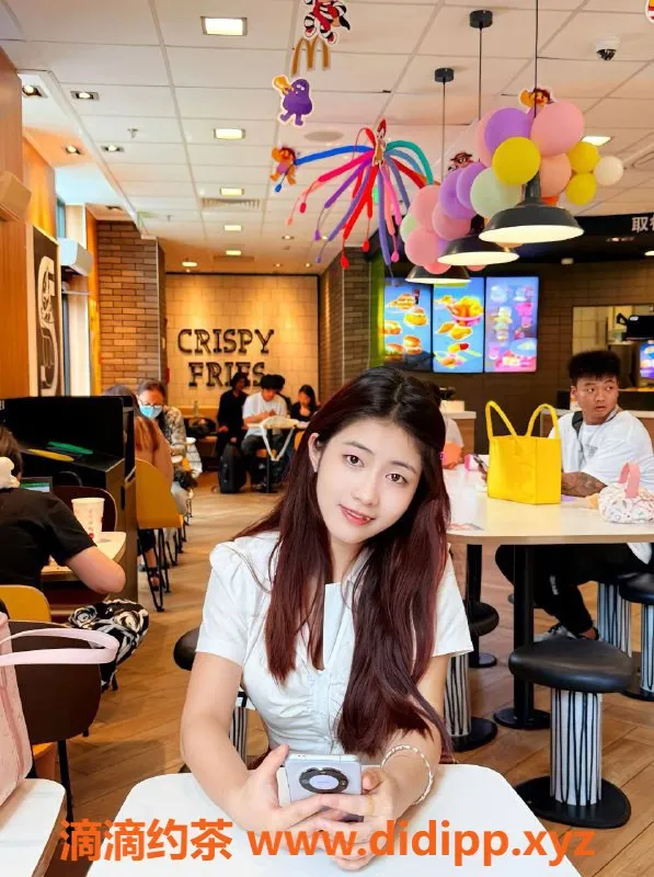 广州楼凤-番禺嫩妹柯柯，800元体验超可爱服务