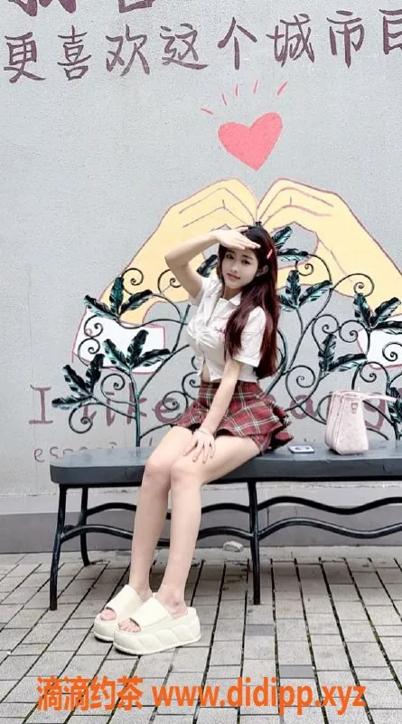 广州楼凤资源信息,天河嫩妹珂珂，8P大胸舌吻体验