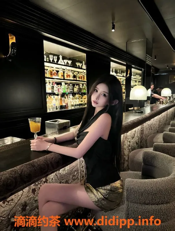 广州楼凤-天河嫩妹小奶盖，13P舌吻服务等你来体验