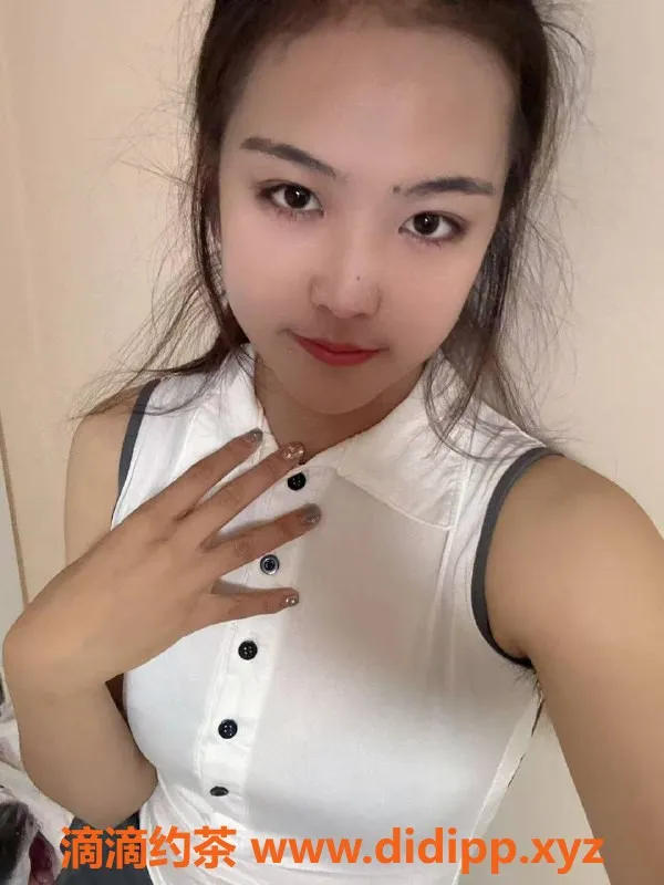 南京楼凤-南京建邺区小暖，170cm真胸C，温柔服务