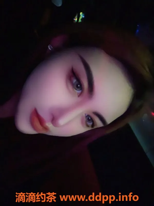 沈阳楼凤-沈阳李小姐，长腿白皮真胸，1000元服务